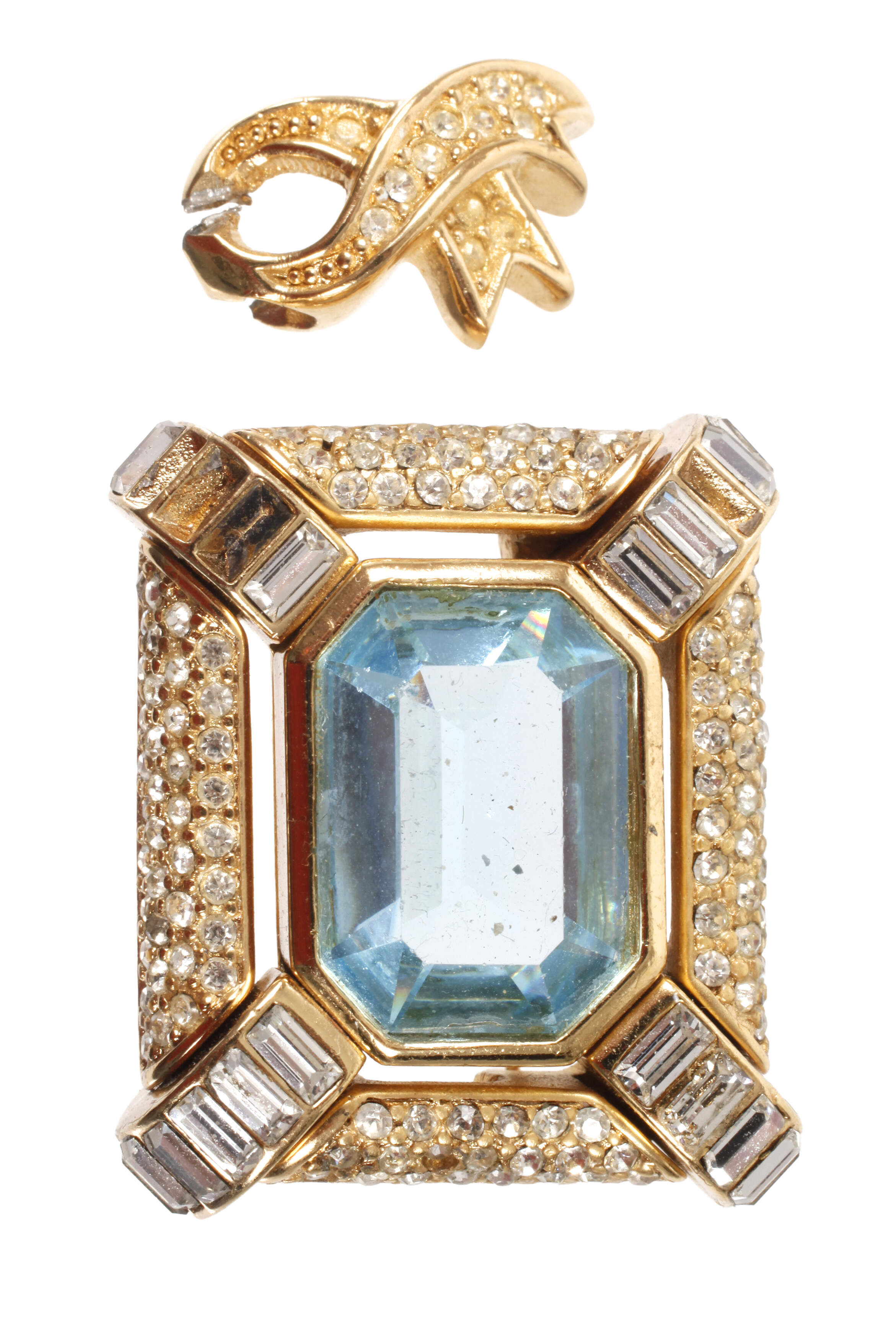 Christian Dior, Brosche