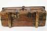 Kleine gotische Truhe 1568