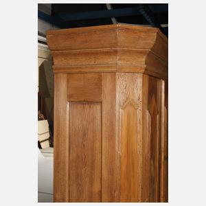 Barocker Dielenschrank