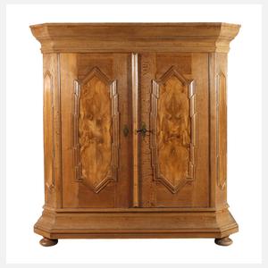 Barocker Dielenschrank