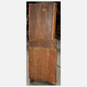 Klassizistischer Eckschrank