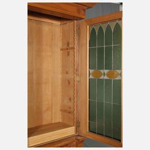 Bücherschrank Historismus