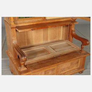 Bücherschrank Historismus