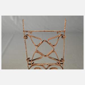 Acht kleine Fenstergitter Schmiedeeisen