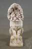 Gartenfigur Hund mit Blumenkorb