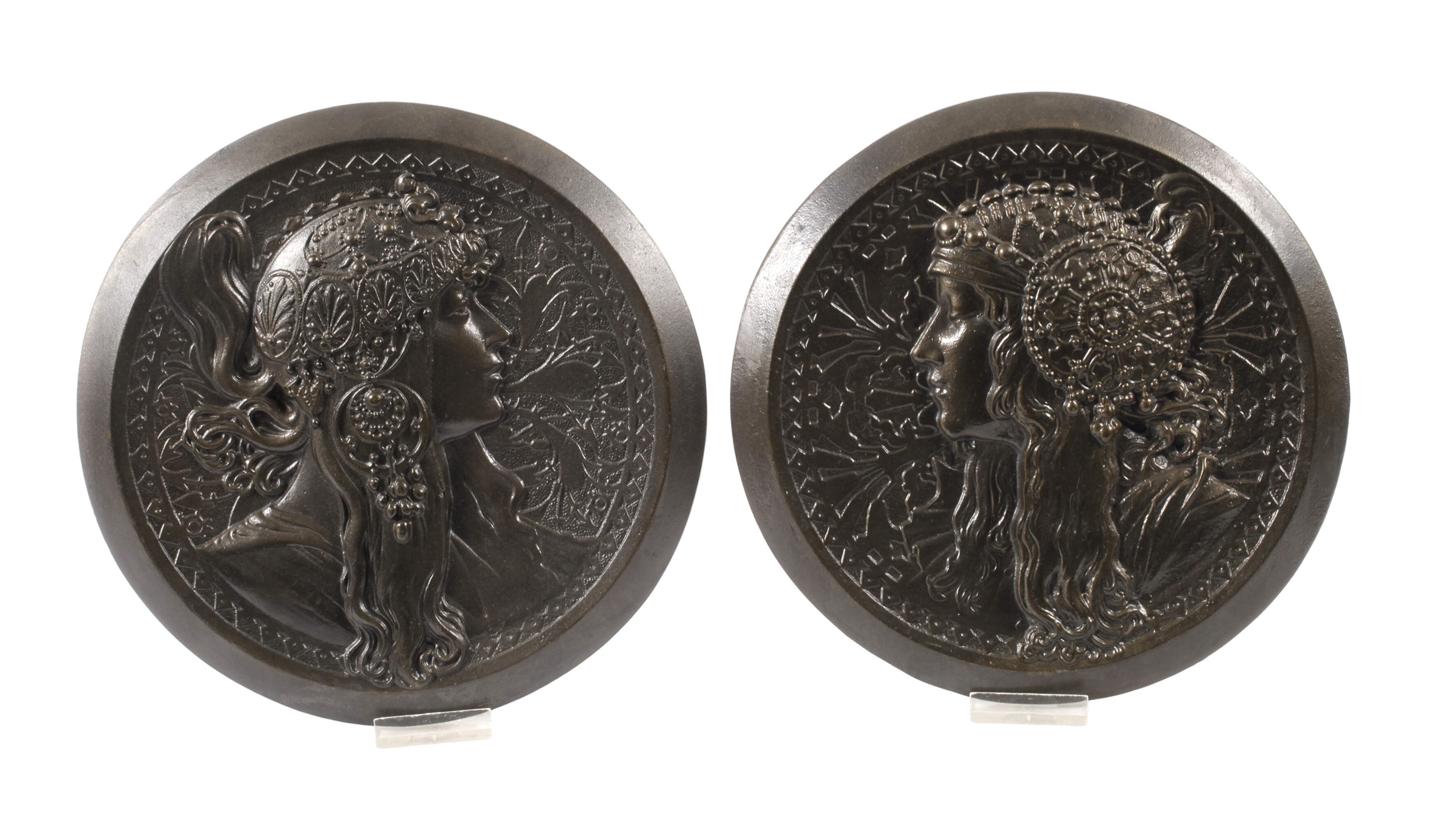 Paar Wandplatten "Tête Byzantine" nach Alphonse Mucha