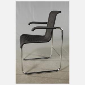 Kragstuhl mit Hocker