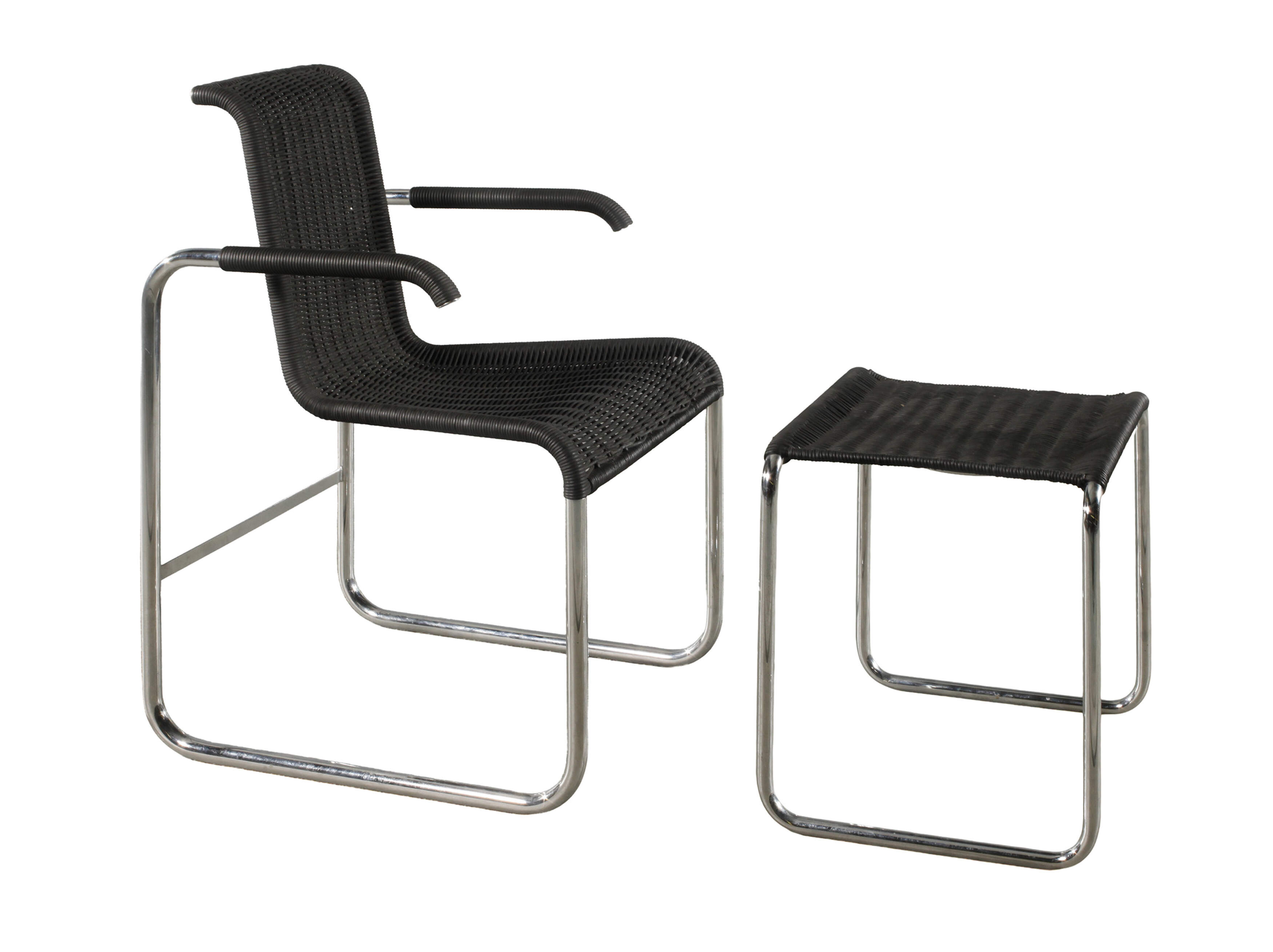 Kragstuhl mit Hocker