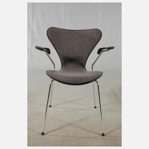 Arne Jacobsen, vier Armlehnstühle Serie 3107