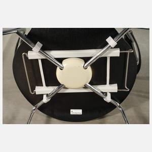 Arne Jacobsen, vier Armlehnstühle Serie 3107
