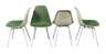 Charles Eames, vier Fiberglas-Stühle