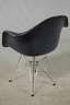 Charles & Ray Eames, Armlehnsessel "DAR"