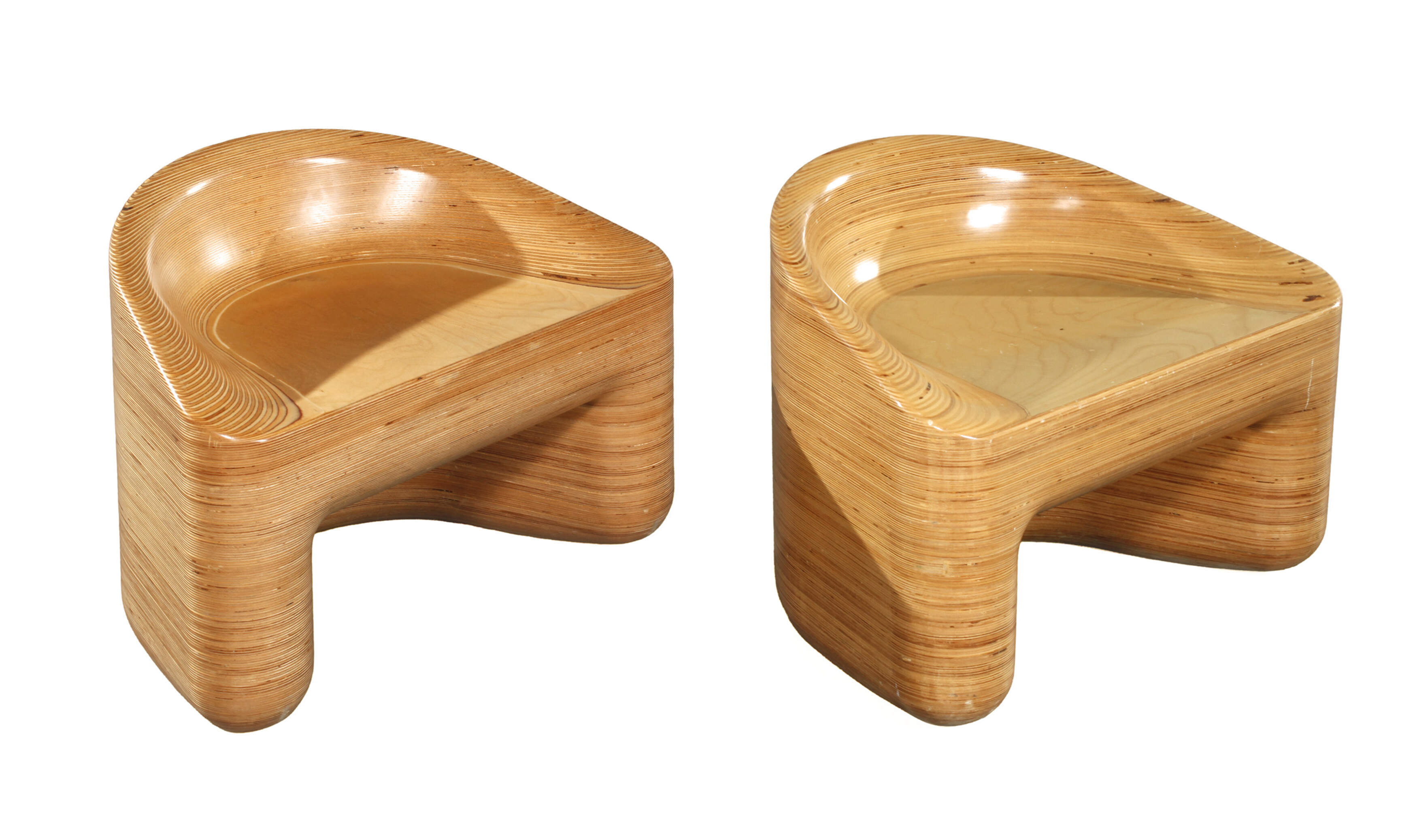 Timbur, zwei Low-Back Chairs