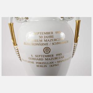 KPM Berlin Jubiläums-Bodenvase mit Rosettenhenkel