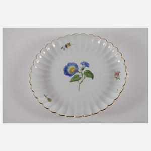 Meissen montierter Ascher und zwei Gebäckschalen