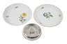 Meissen montierter Ascher und zwei Gebäckschalen