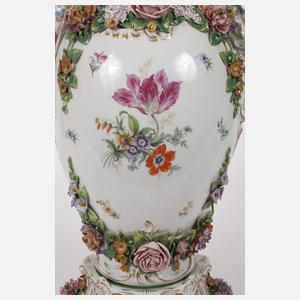 Sitzendorf große Potpourri-Deckelvase mit Sockel
