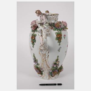 Sitzendorf große Potpourri-Deckelvase mit Sockel