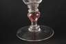 Barockes Hochzeits-Kelchglas mit rotem Faden