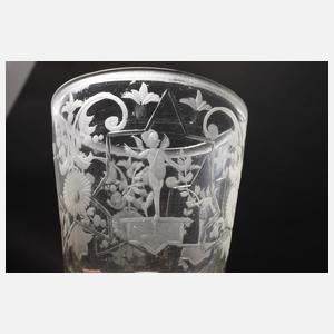 Seltenes barockes Trinkglas mit Zwischengoldmalerei