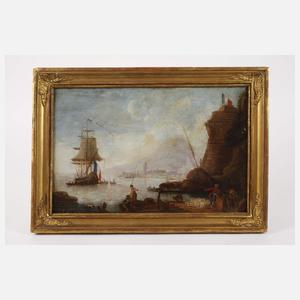 Im Hafen ankommendes Segelschiff