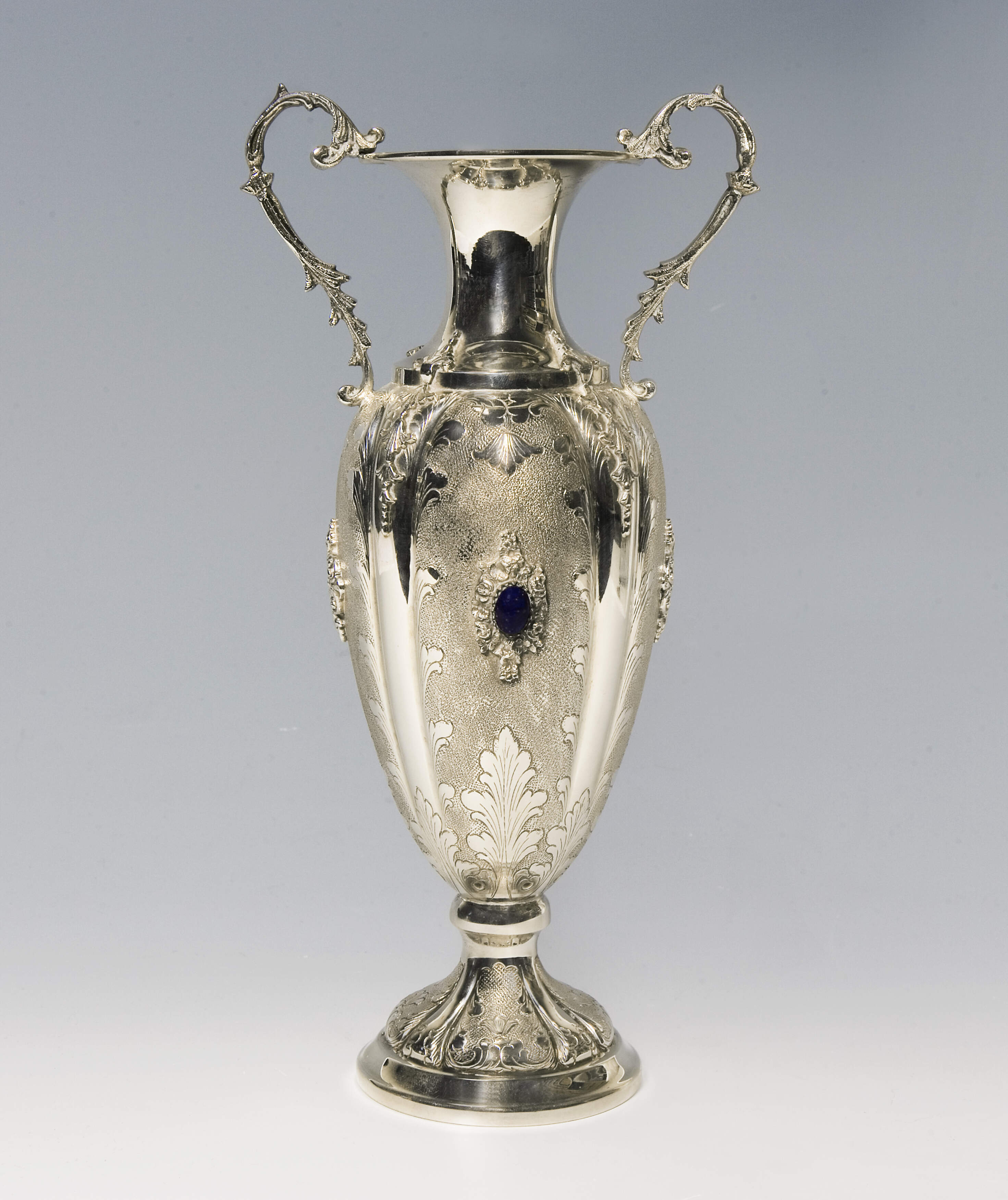 Silber-Henkelvase