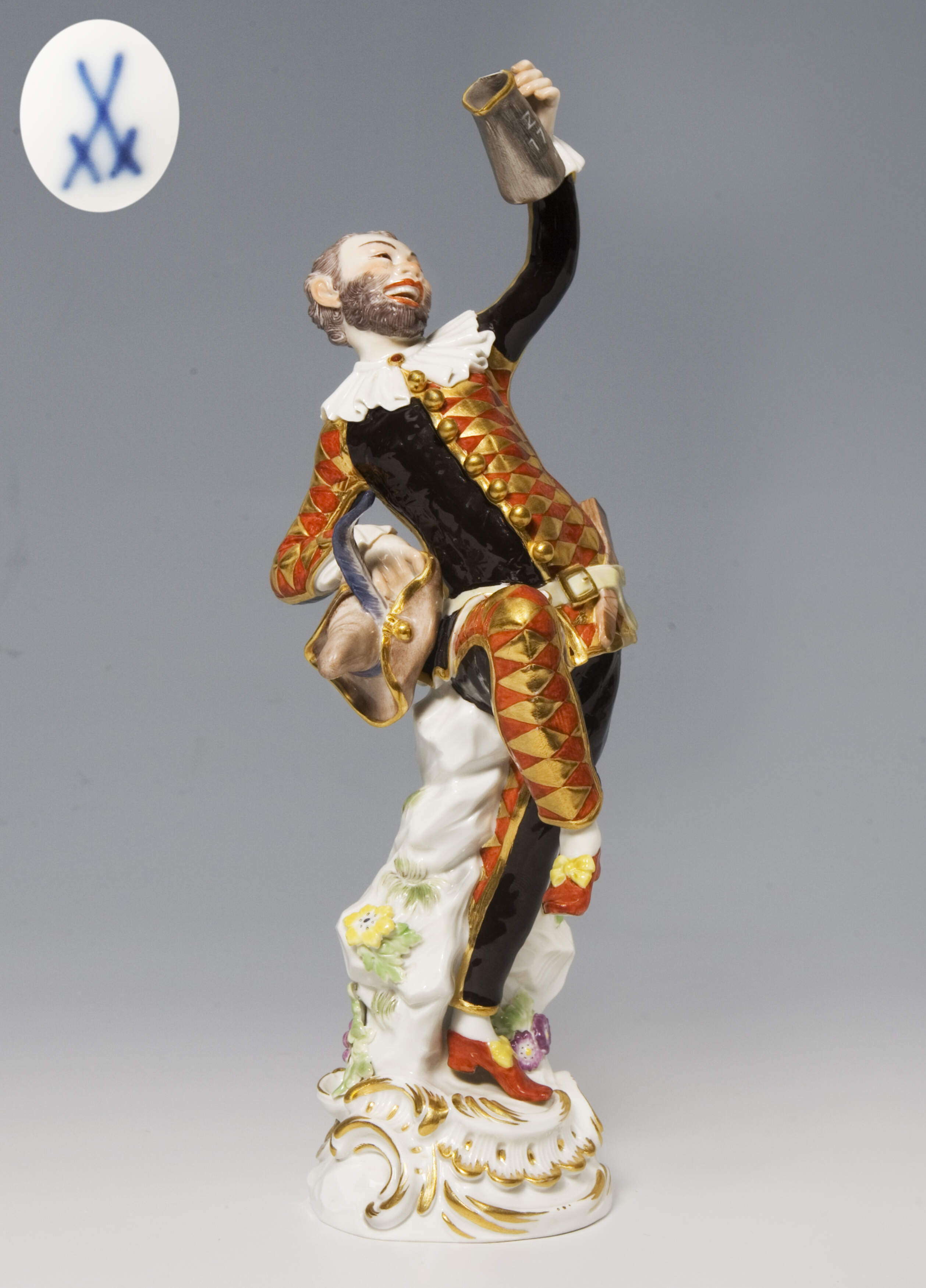 Meissen, "Harlekin mit Deckelkanne"