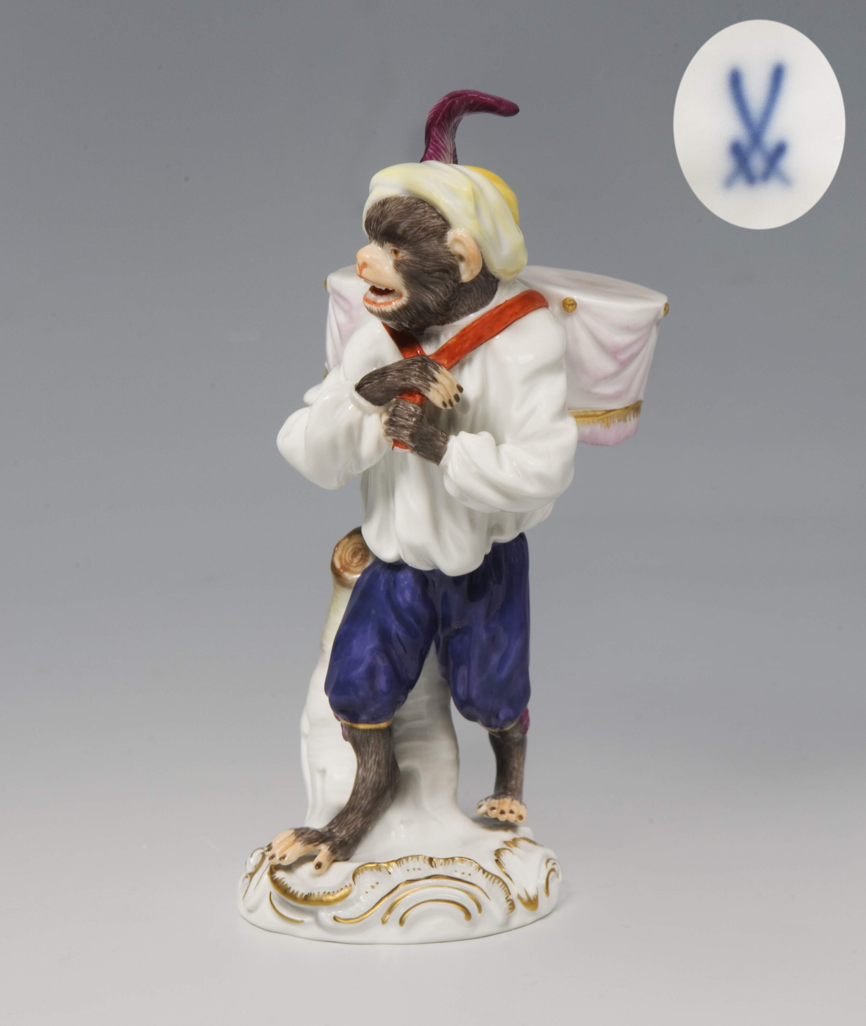 Meissen, Figur der Affenkapelle "Paukenträger"