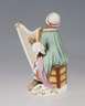 Meissen, Figur der Affenkapelle "Harfenistin"