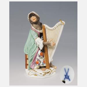 Meissen, Figur der Affenkapelle "Harfenistin"