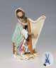 Meissen, Figur der Affenkapelle "Harfenistin"