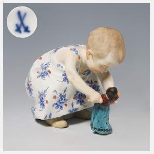 Meissen, Jugendstil-Figur "Kind mit Puppe"