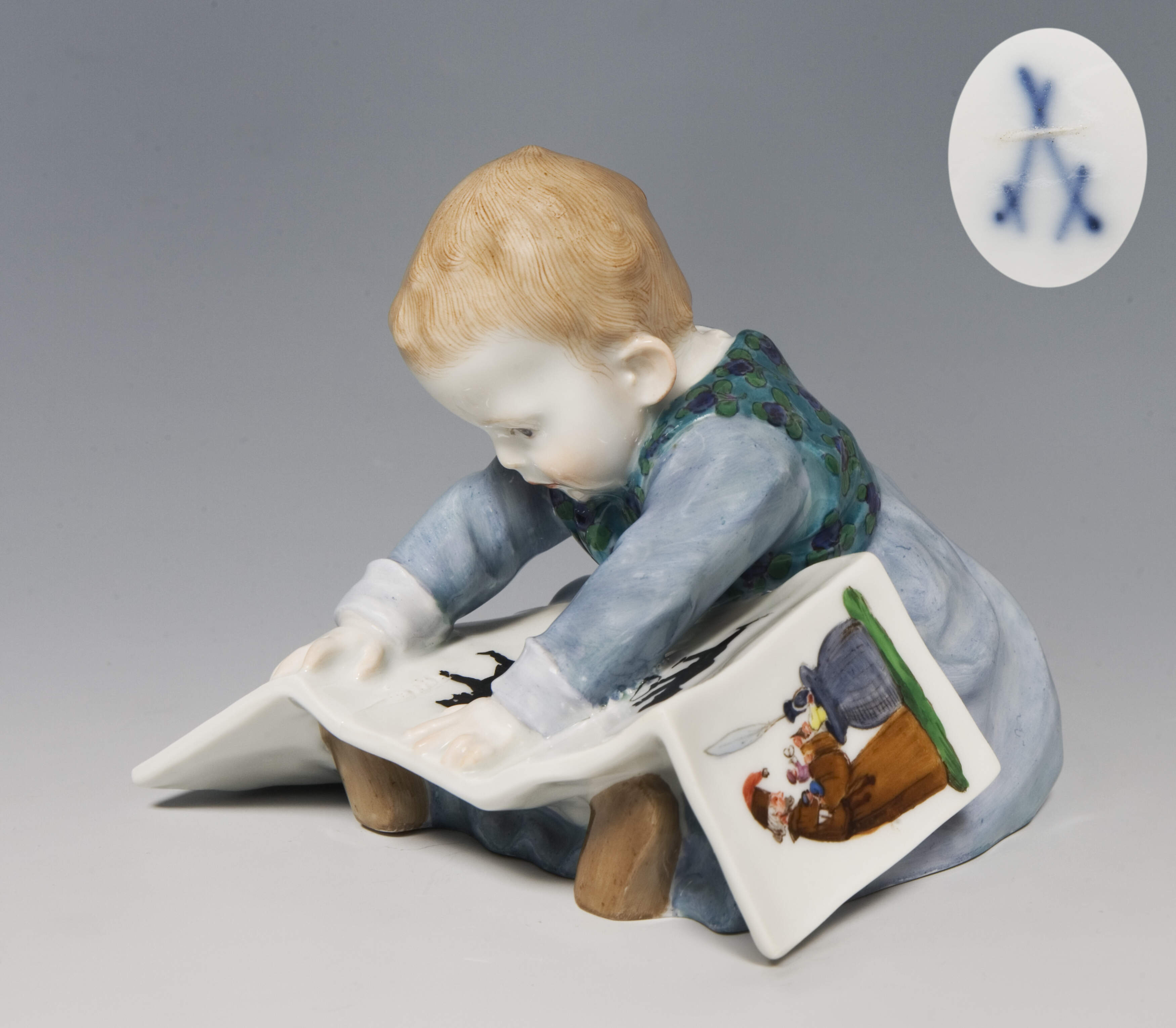 Meissen, Jugendstil-Figur "Kind mit Bilderbuch"