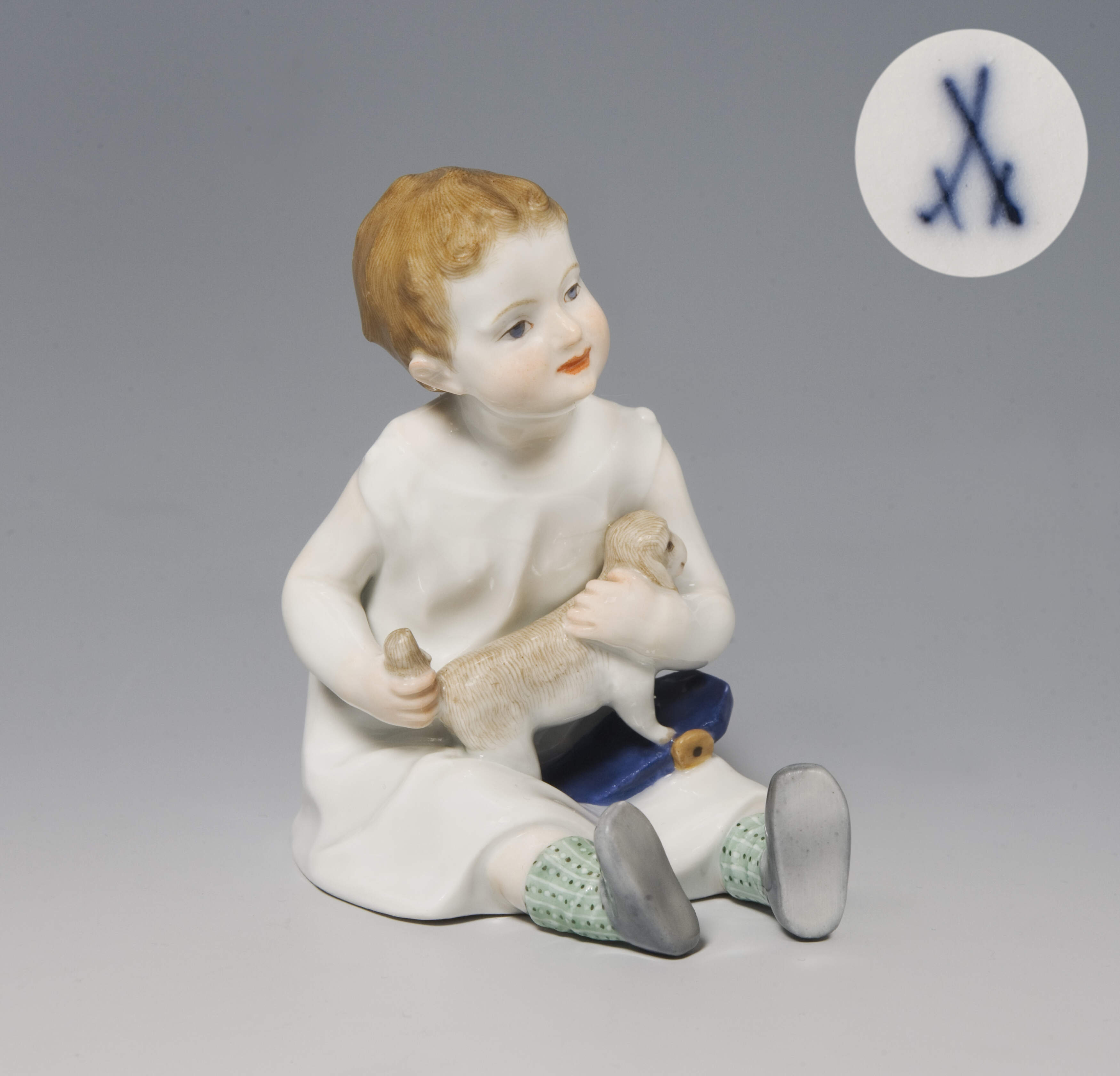 Meissen, Jugendstil-Figur "Kind mit Holzschaf"