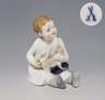 Meissen, Jugendstil-Figur "Kind mit Holzschaf"