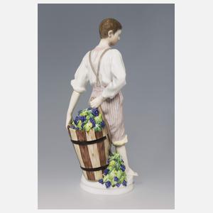 Meissen, Jugendstil-Figur "Knabe mit Weinbutte"