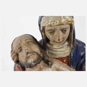 Geschnitzte Pieta