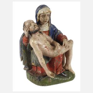 Geschnitzte Pieta