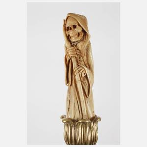 Lederpeitsche Memento mori