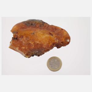 Drei Rohbernsteine