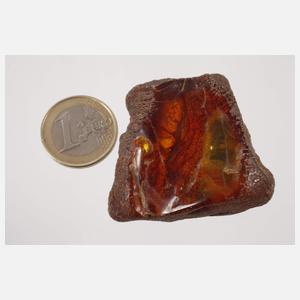 Drei Rohbernsteine