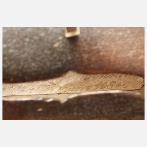 Violine im Etui