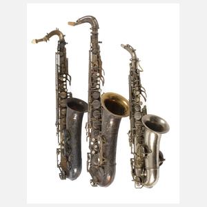 Drei Saxophone
