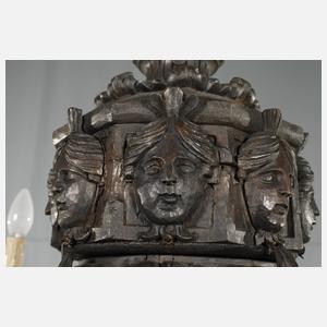 Geschnitzte Deckenlampe