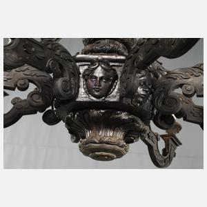 Geschnitzte Deckenlampe