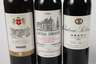 Fünf Flaschen Rotwein