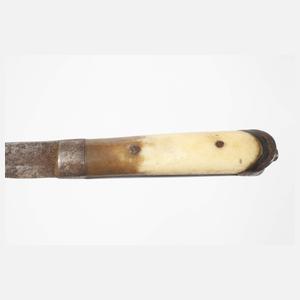 Zwei Gürtelmesser