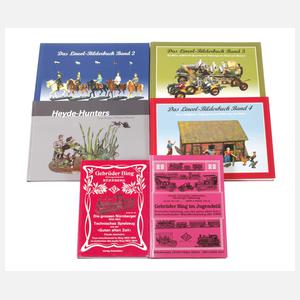 Sechs Fachbücher Spielzeug