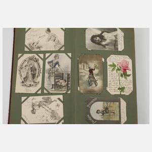 Zwei Postkartenalben Kitsch