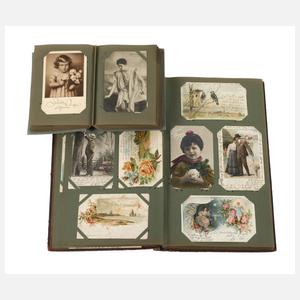Zwei Postkartenalben Kitsch